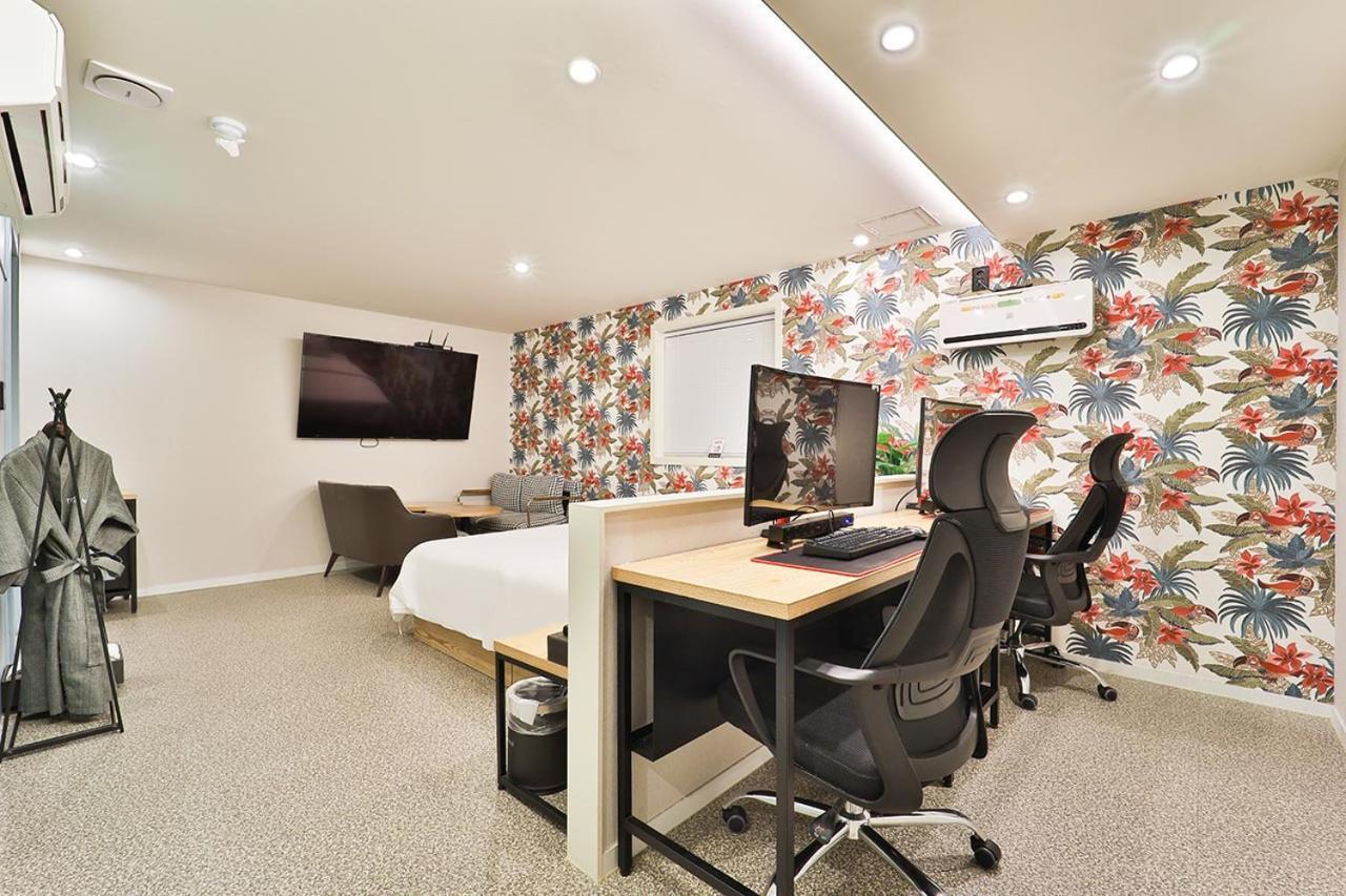 Jamsil Tomgi Hotel Seoul Exterior photo